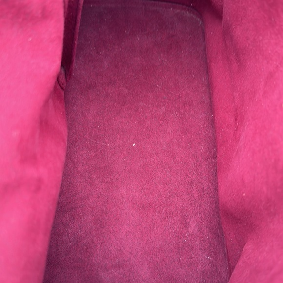 LOUIS VUITTON - Picture 2 of 6